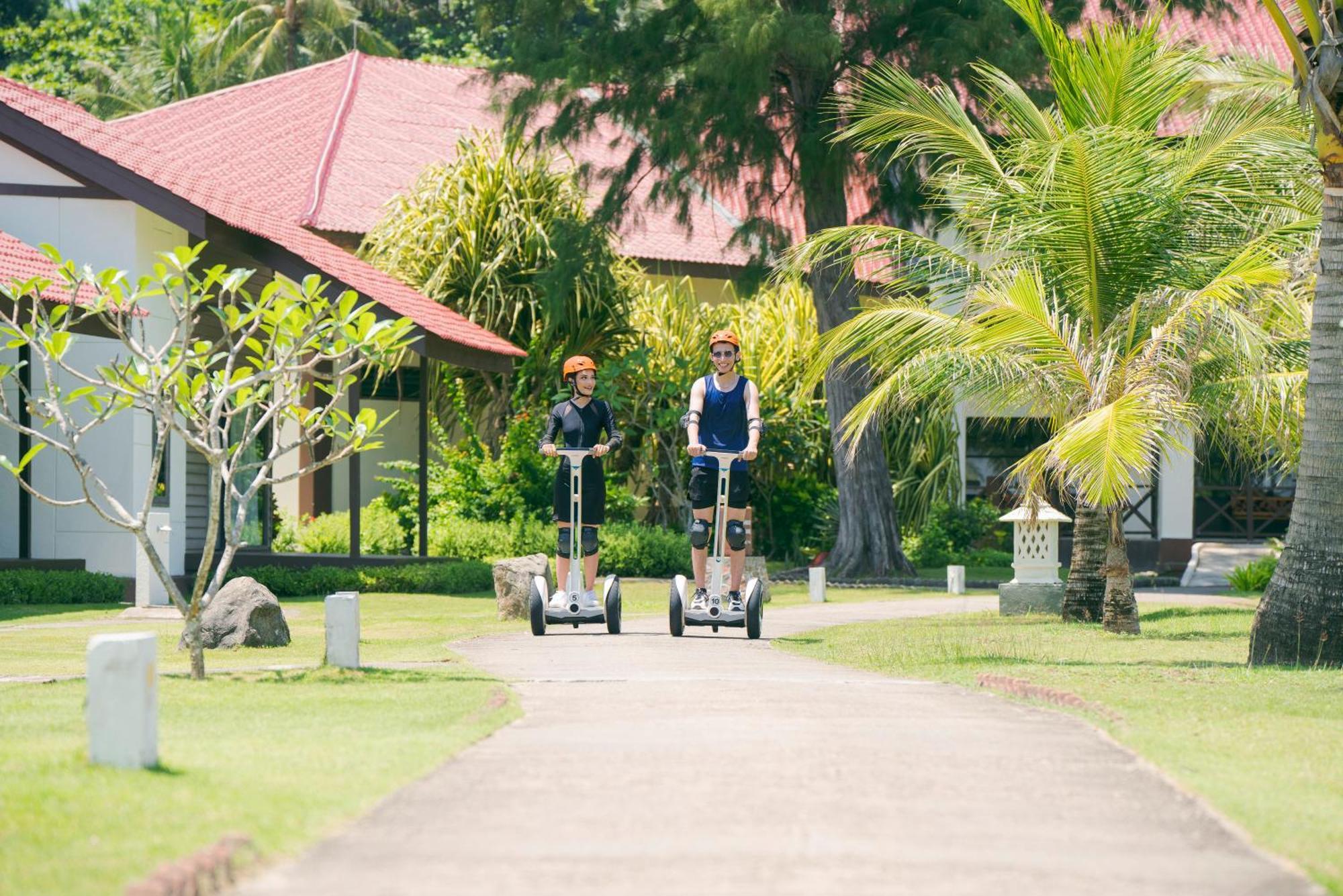 Mayang Sari Beach Resort Lagoi Exterior photo